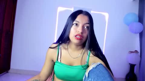 Canela online show from October 13, 2:09 pm