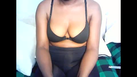 dellah online show from February 6, 7:35 am