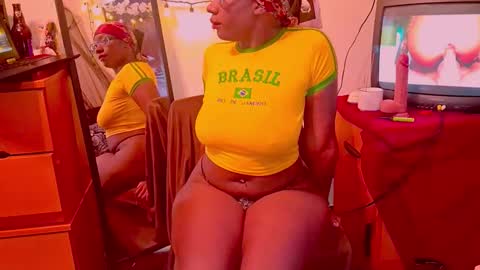 SweetDahlia online show from December 15, 8:36 pm