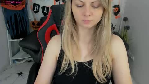 Emily online show from October 16, 6:49 am