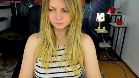 Emily online show from October 20, 6:49 am