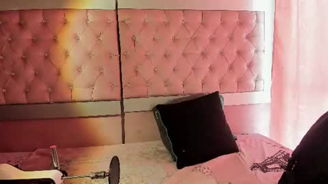  emmili  online show from July 13, 12:17 pm