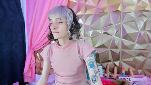  emmili  online show from February 8, 12:06 pm