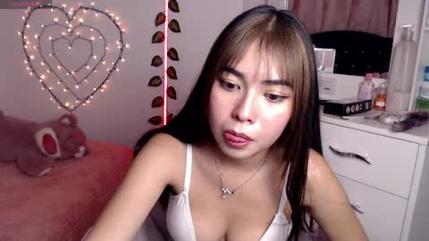 Hannah online show from April 9, 4:48 am