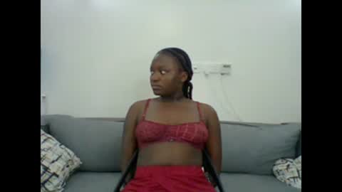 Snapshot of sweet_jenica chatting on February 15, 4:58 am ESTHER NEEMA online show from February 15, 4:58 am