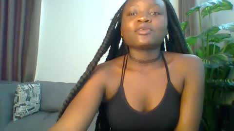 Snapshot of sweet_jenica chatting on January 5, 4:36 am ESTHER NEEMA online show from January 5, 4:36 am