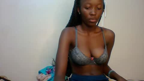 Sweet KCandy online show from May 7, 10:30 am