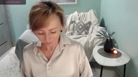 Helen online show from September 19, 5:39 am