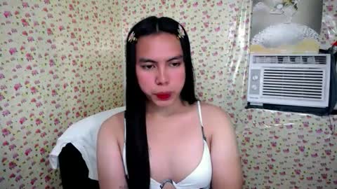 sweet_kyline69 online show from October 17, 4:10 pm