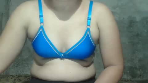 sweet_lily0613 online show from February 16, 3:27 pm