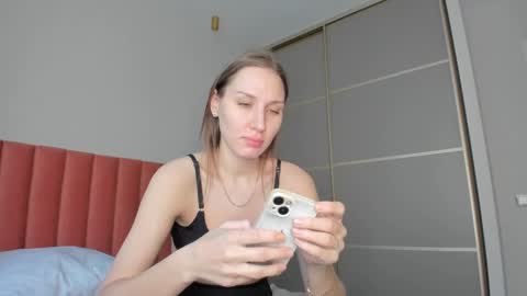 Sofi online show from February 12, 2:03 am