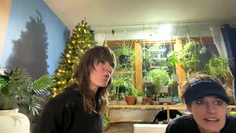 Ramona online show from December 15, 2:50 am