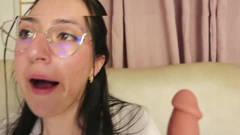 Snapshot of sweet_sammy_7 chatting on January 9, 3:58 am Sammy Lauren online show from January 9, 3:58 am