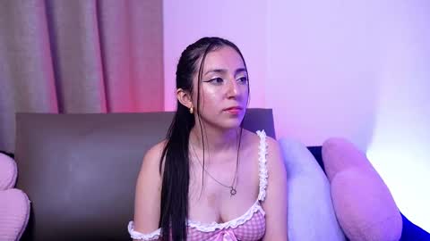 Snapshot of sweet_sammy_7 chatting on September 24, 4:33 am Sammy Lauren online show from September 24, 4:33 am