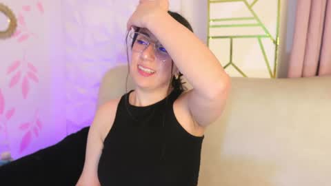 Snapshot of sweet_sammy_7 chatting on December 6, 4:03 am Sammy Lauren online show from December 6, 4:03 am