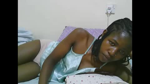 Snapshot of sweet_tattiana chatting on February 8, 9:15 pm Tatty online show from February 8, 9:15 pm