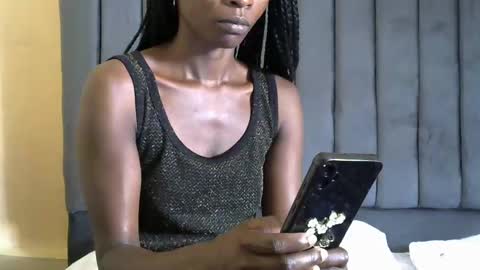 Snapshot of sweetalianah chatting on March 5, 8:43 am LIANAH online show from March 5, 8:43 am