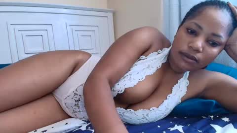 Snapshot of sweetateka chatting on February 20, 9:11 am Sweetateka online show from February 20, 9:11 am
