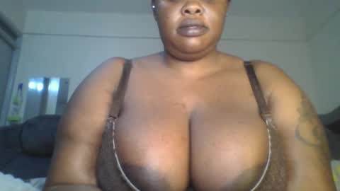 sweetbaby46 online show from April 18, 3:20 am