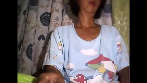 Snapshot of sweetbella24 chatting on September 12, 1:40 pm im anne online show from September 12, 1:40 pm