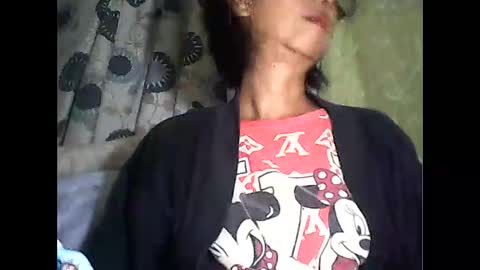 Snapshot of sweetbella24 chatting on September 30, 10:43 am im anne online show from September 30, 10:43 am