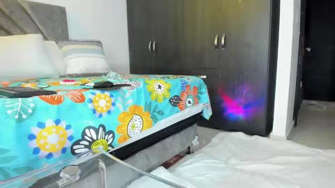 Tell me Salome  online show from September 10, 12:49 pm