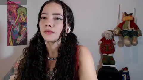 Snapshot of sweetcrime chatting on December 25, 4:33 am Independent model online show from December 25, 4:33 am