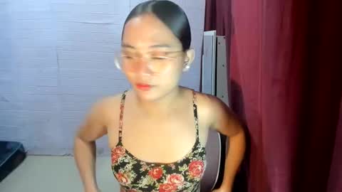 Snapshot of sweetcummer27 chatting on September 8, 8:19 pm SOPHIA online show from September 8, 8:19 pm