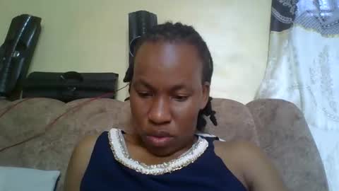 sweetdiva2012 online show from December 4, 6:48 am