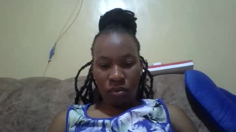 sweetdiva2012 online show from November 4, 4:28 am