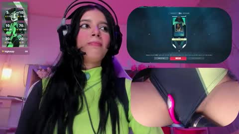 sweetie_cloe online show from November 14, 10:21 pm