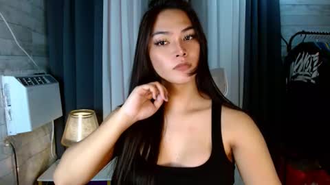 Snapshot of sweetiefox1 chatting on October 19, 11:45 am sweetiefox1 online show from October 19, 11:45 am