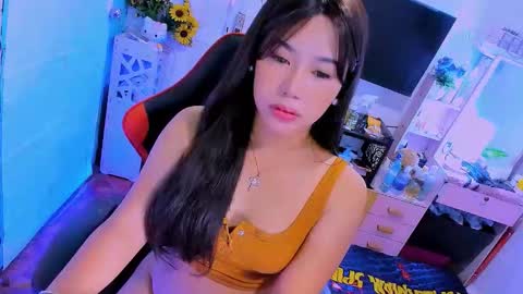 Nicole online show from November 28, 1:52 am