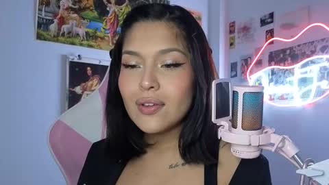 SweetJess online show from February 28, 8:25 am