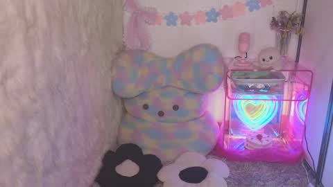 Snapshot of sweetlaumina chatting on October 7, 10:08 am Sweet Laumina online show from October 7, 10:08 am
