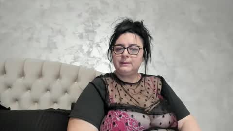 sweetmiki9 online show from March 18, 8:47 pm