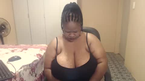 sweetnoziexxx online show from January 7, 4:38 am