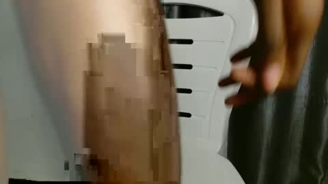 slim ivy online show from March 4, 7:04 am