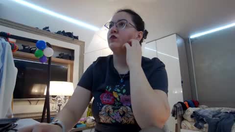 SweetRaisa online show from March 3, 7:14 pm