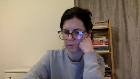 sweetriddance online show from December 18, 1:05 pm