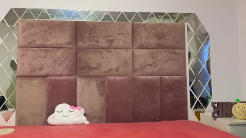 SweetScribe online show from January 11, 8:11 am