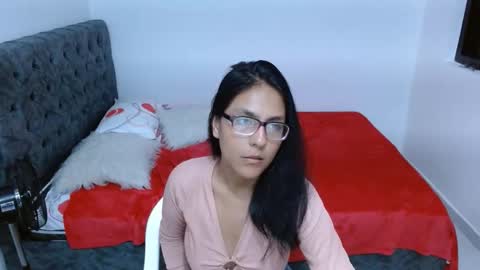 sweetseductress_ online show from October 25, 10:05 pm