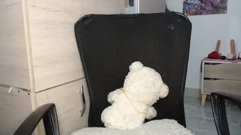 sweett_candy1 online show from November 21, 3:52 am