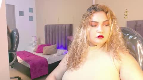 sweett rose   online show from December 17, 1:15 pm