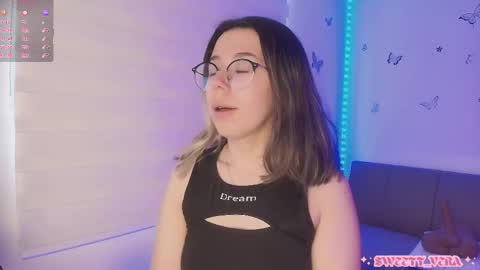 Veronica Independent Model online show from February 24, 1:10 pm