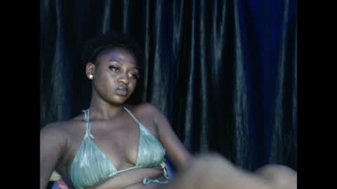 sweetxdesire online show from May 19, 1:56 am