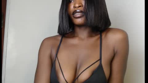 sweetxxboobsx online show from February 1, 9:02 pm