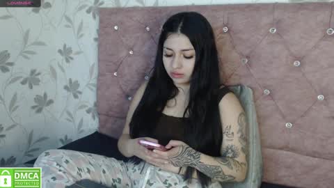 Snapshot of sweety_ashly chatting on February 27, 12:13 pm Ashley 3 online show from February 27, 12:13 pm