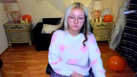 Hot Candy online show from October 21, 11:25 am