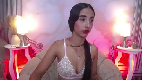 LAURA online show from March 10, 12:09 pm